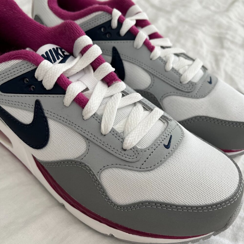 Nike Women's Air Max Correlate Sneakers - Picture 4 of 6